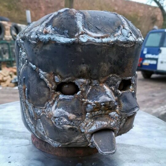 Rzeźba Współczesna Głowa Dziecka z Metalowego Spawanego Złomu Ozdoba domu